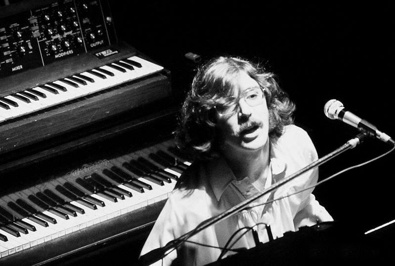 Nueva York Celebra a Charly García: Esquina Dedicada en Walker Street y Cortlandt Alley
