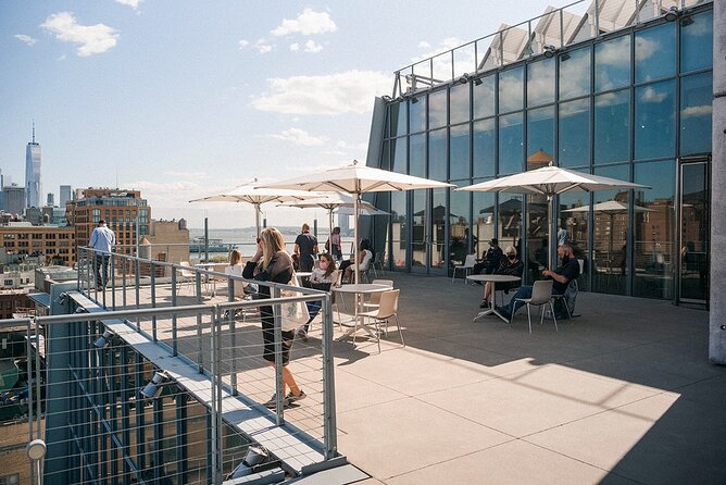 Museo Whitney de Arte Americano: Un Santuario de Innovación Artística en Manhattan