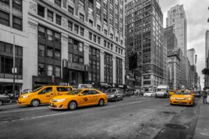 Descubre Nueva York: Un Viaje desde sus Barrios más Auténticos hasta los Destinos Turísticos Imperdibles