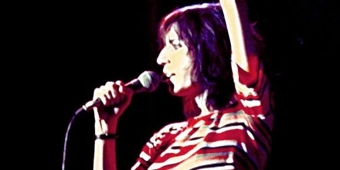 Revitalización de los Rockaways por Patti Smith: El papel de Patti Smith en la comunidad artística de los Rockaways